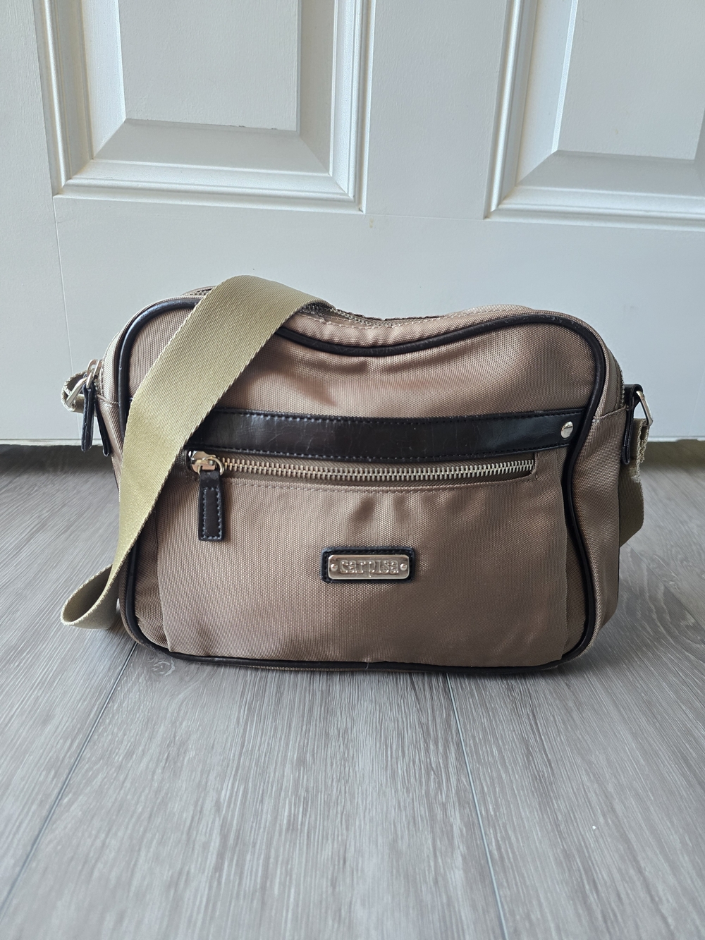Carpisa Italy Tan Khaki Nylon Crossbody Travel Bag Organizer Multi Pocket Zip